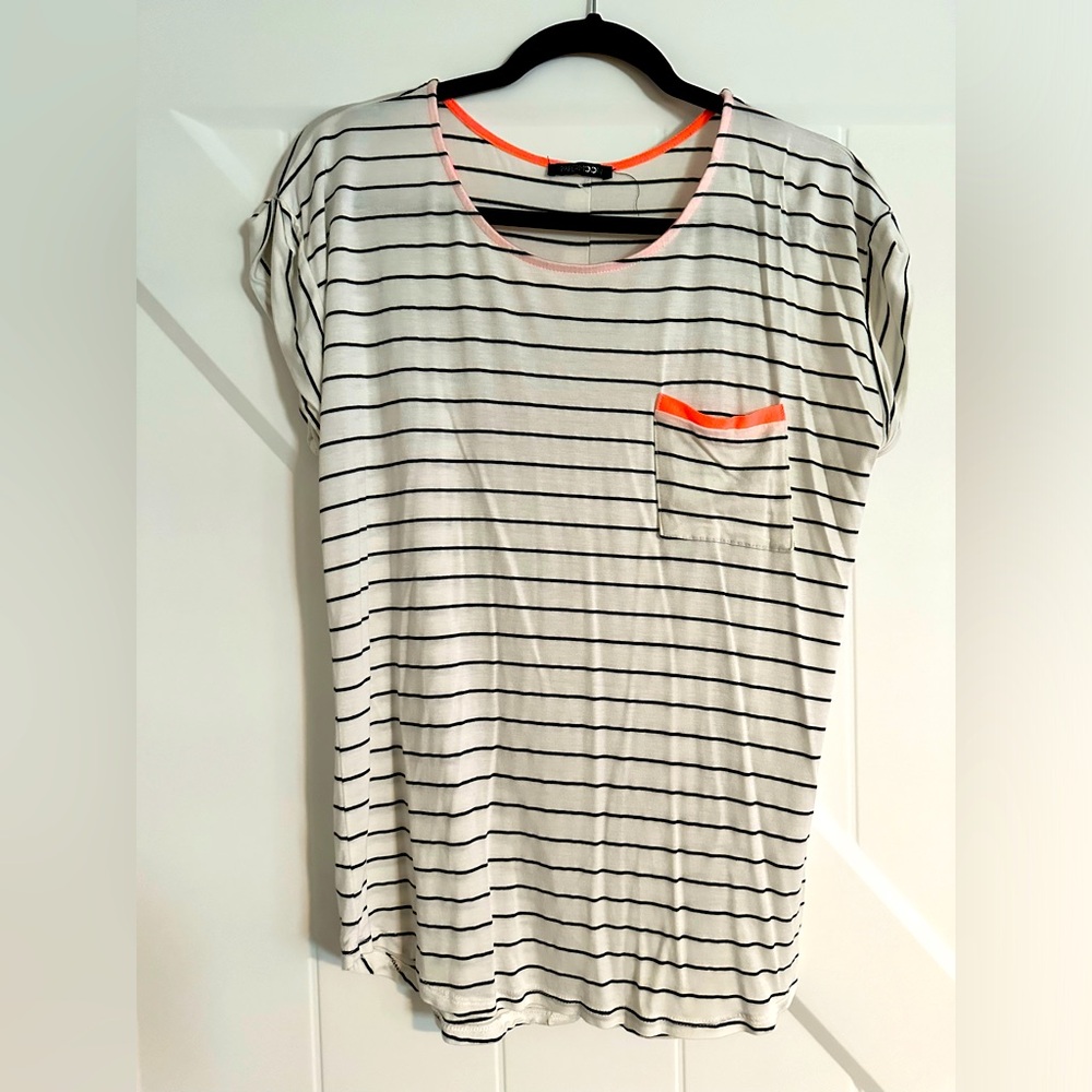 Women’s shirt